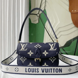 Louis Vuitton LV Diane Super Fake Handbags Embossed Pattern 23x16x8.5cm