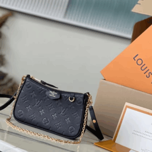Louis Vuitton LV Easy Pouch On Strap Super Fake Handbags Black 19×11.5x3cm