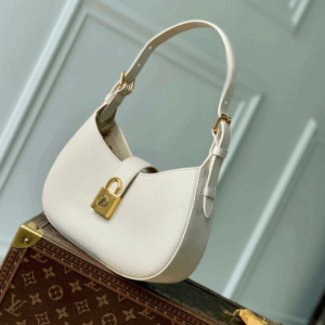 Louis Vuitton LV Lowkey Lock Pattern Woman’s Fake Handbags 26x18x7cm