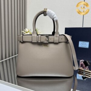 Prada office leather handbag GD555